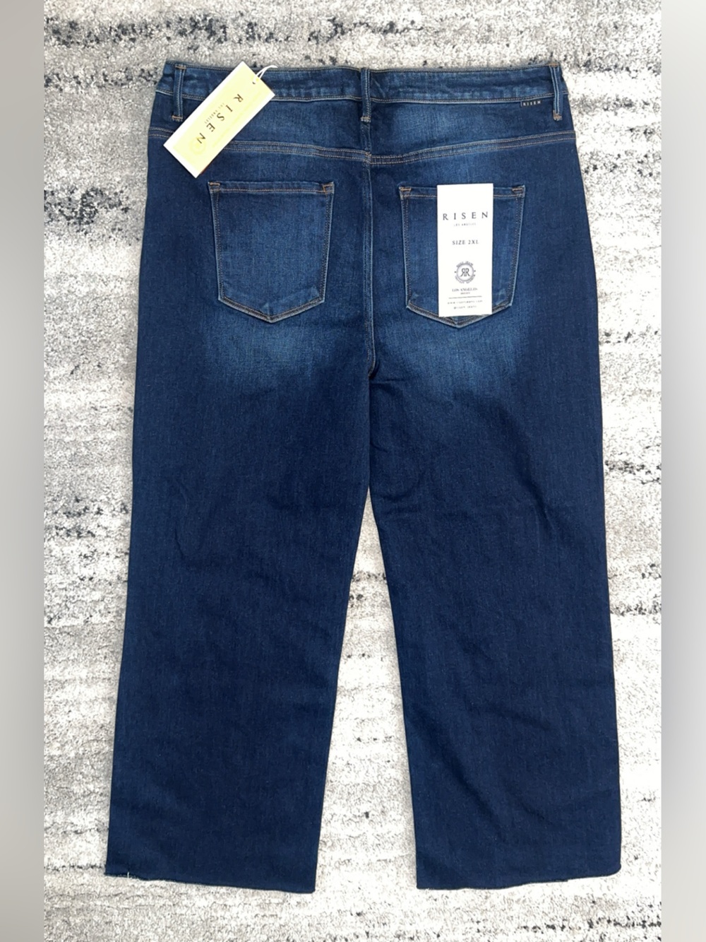 NEW! Risen Jeans - Picture 2 of 5